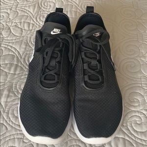 Nike Air Max size 9.5